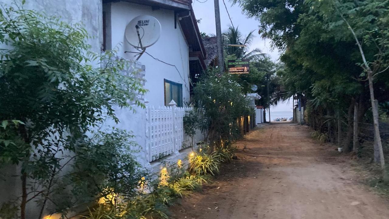 Ceylon Beach Haven Uppuveli Trincomalee Exterior photo