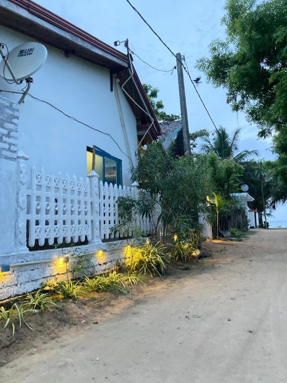 Ceylon Beach Haven Uppuveli Trincomalee Exterior photo